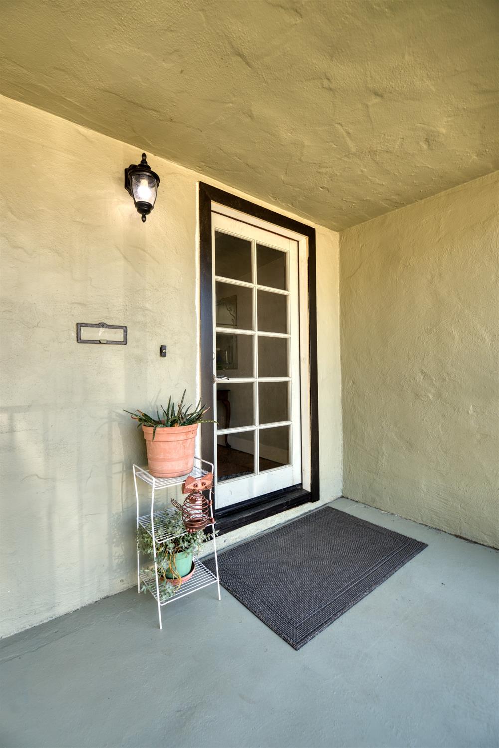 Detail Gallery Image 3 of 30 For 1224 Normandy Dr, Modesto,  CA 95351 - 3 Beds | 1 Baths