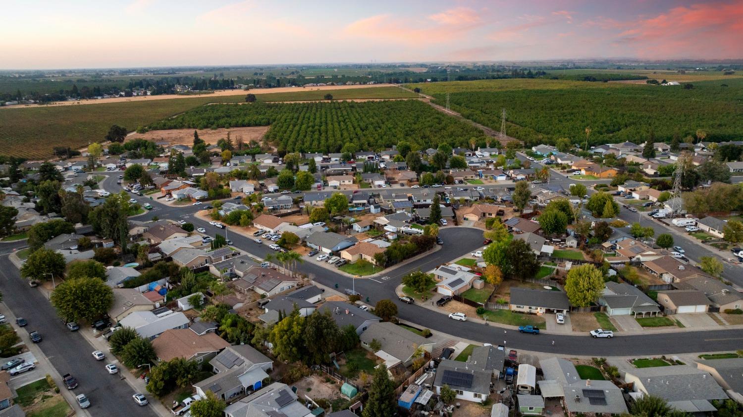 N Coquille Drive, Lockeford, California image 31