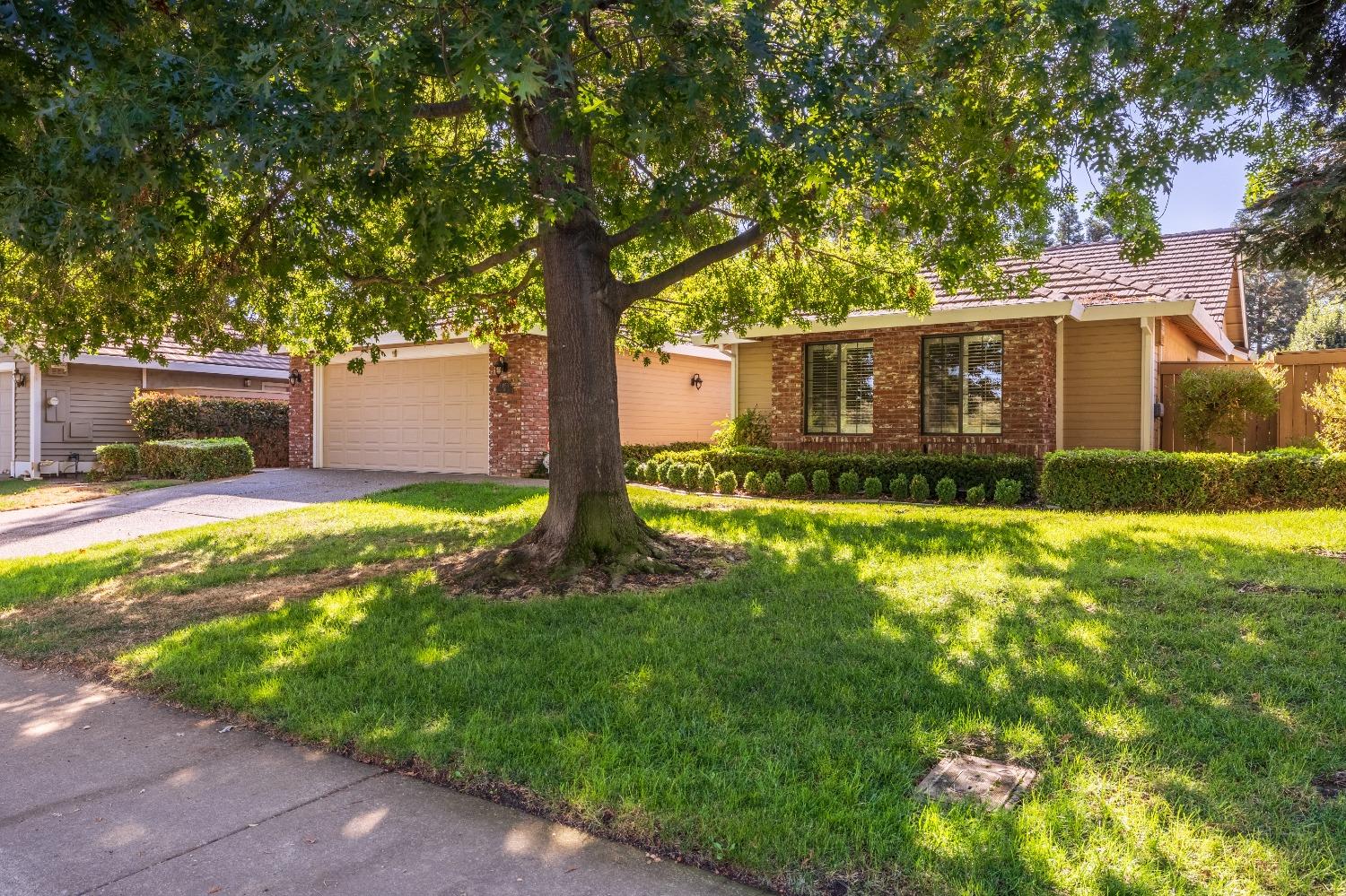 Detail Gallery Image 2 of 43 For 11853 Prospect Hill Dr, Gold River,  CA 95670 - 4 Beds | 2 Baths