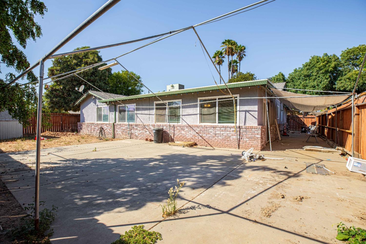 Detail Gallery Image 29 of 37 For 2800 Bateman Ln, Modesto,  CA 95354 - 5 Beds | 2 Baths