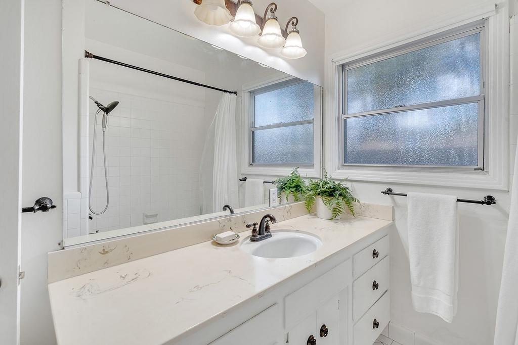 Detail Gallery Image 27 of 44 For 2628 Patton Way, Sacramento,  CA 95818 - 3 Beds | 1 Baths