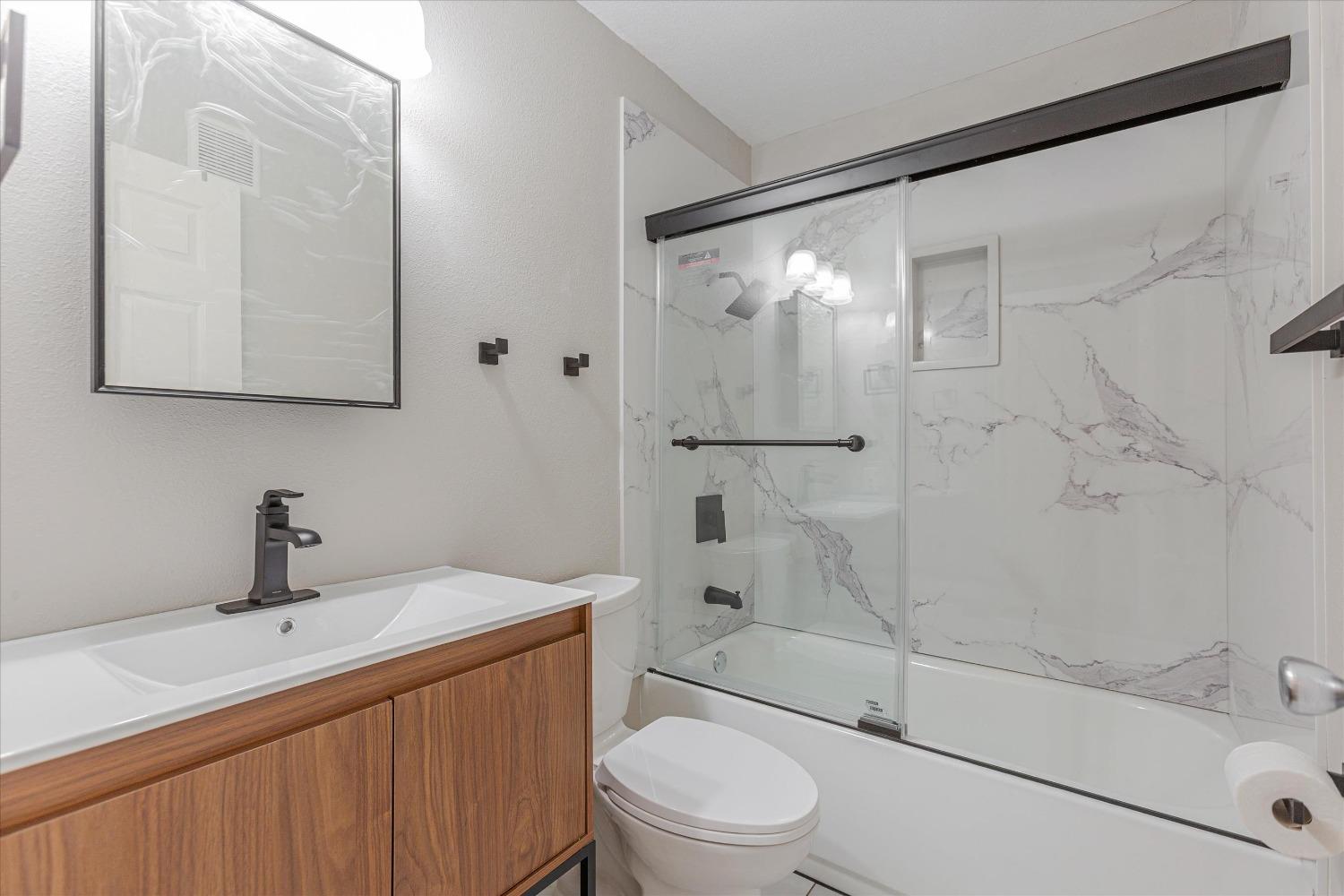 Detail Gallery Image 24 of 33 For 2525 Walters Way #19,  Concord,  CA 94520 - 2 Beds | 2 Baths