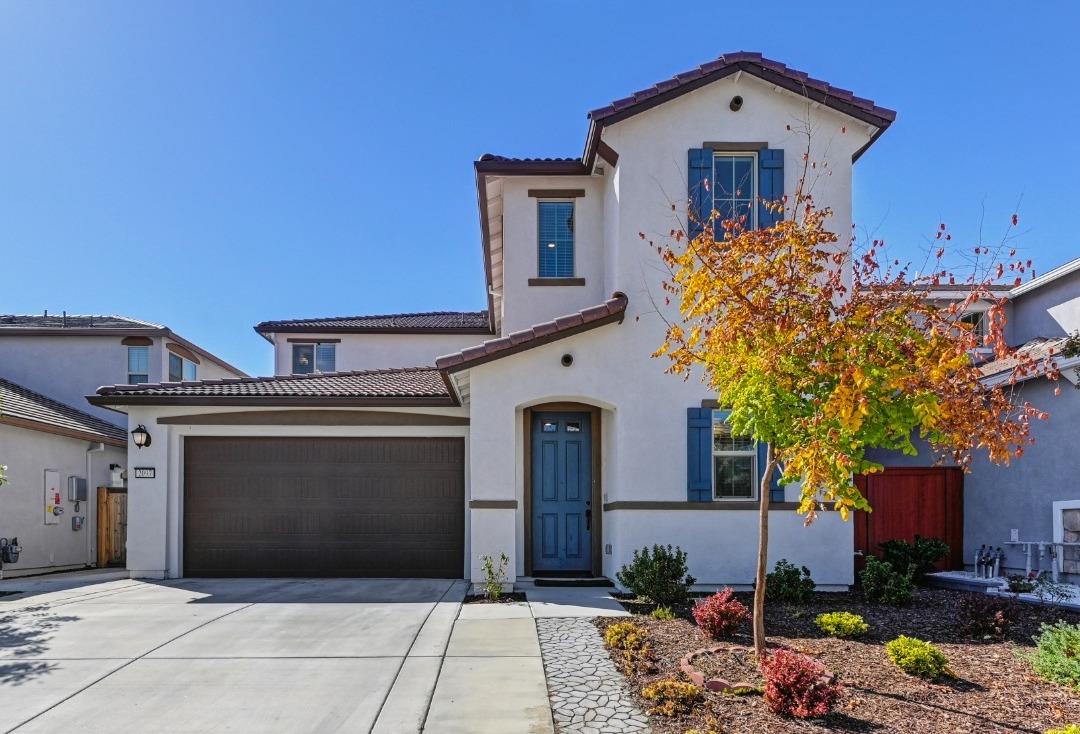 Detail Gallery Image 1 of 32 For 2097 Terrawood St, Roseville,  CA 95747 - 4 Beds | 3/1 Baths