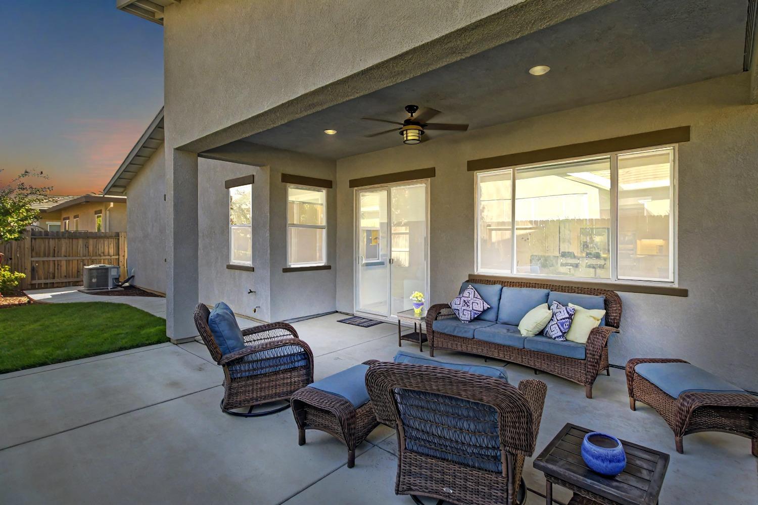 Detail Gallery Image 54 of 73 For 5040 Fieldview Ln, Roseville,  CA 95747 - 3 Beds | 3/1 Baths