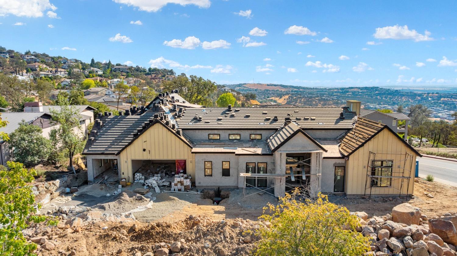 Detail Gallery Image 9 of 45 For 10 Powers Dr, El Dorado Hills,  CA 95762 - 4 Beds | 4/3 Baths