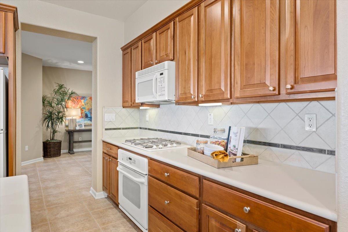Walden View Court, Lincoln, California image 10
