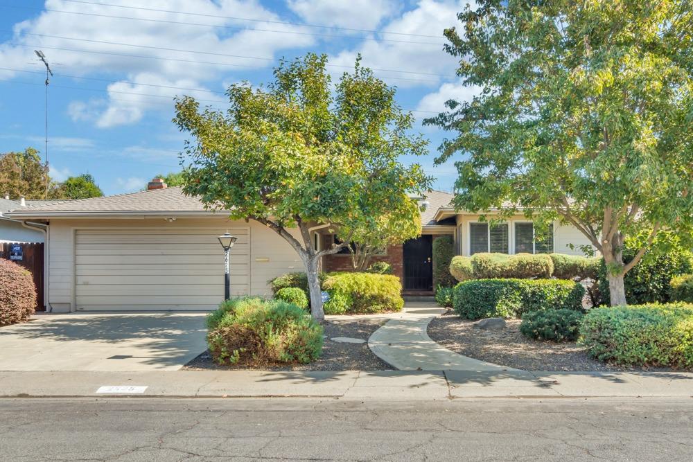 Detail Gallery Image 1 of 1 For 2625 Lycoming Ct, Sacramento,  CA 95826 - 4 Beds | 2 Baths