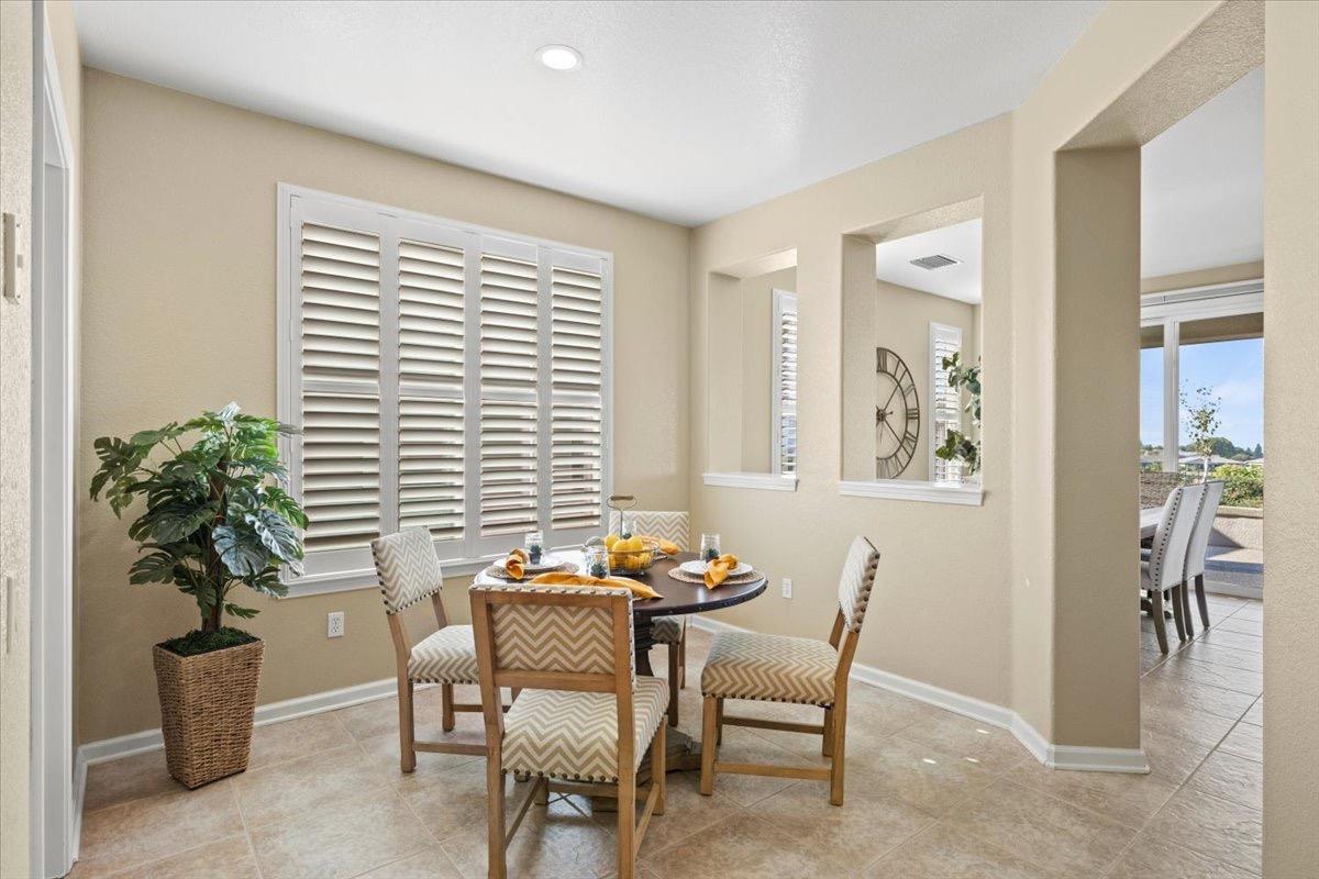 Walden View Court, Lincoln, California image 13