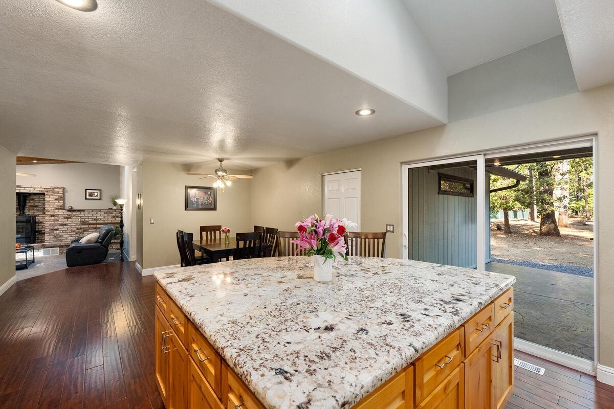 Detail Gallery Image 18 of 37 For 5450 Happy Pines Dr, Foresthill,  CA 95631 - 3 Beds | 2 Baths