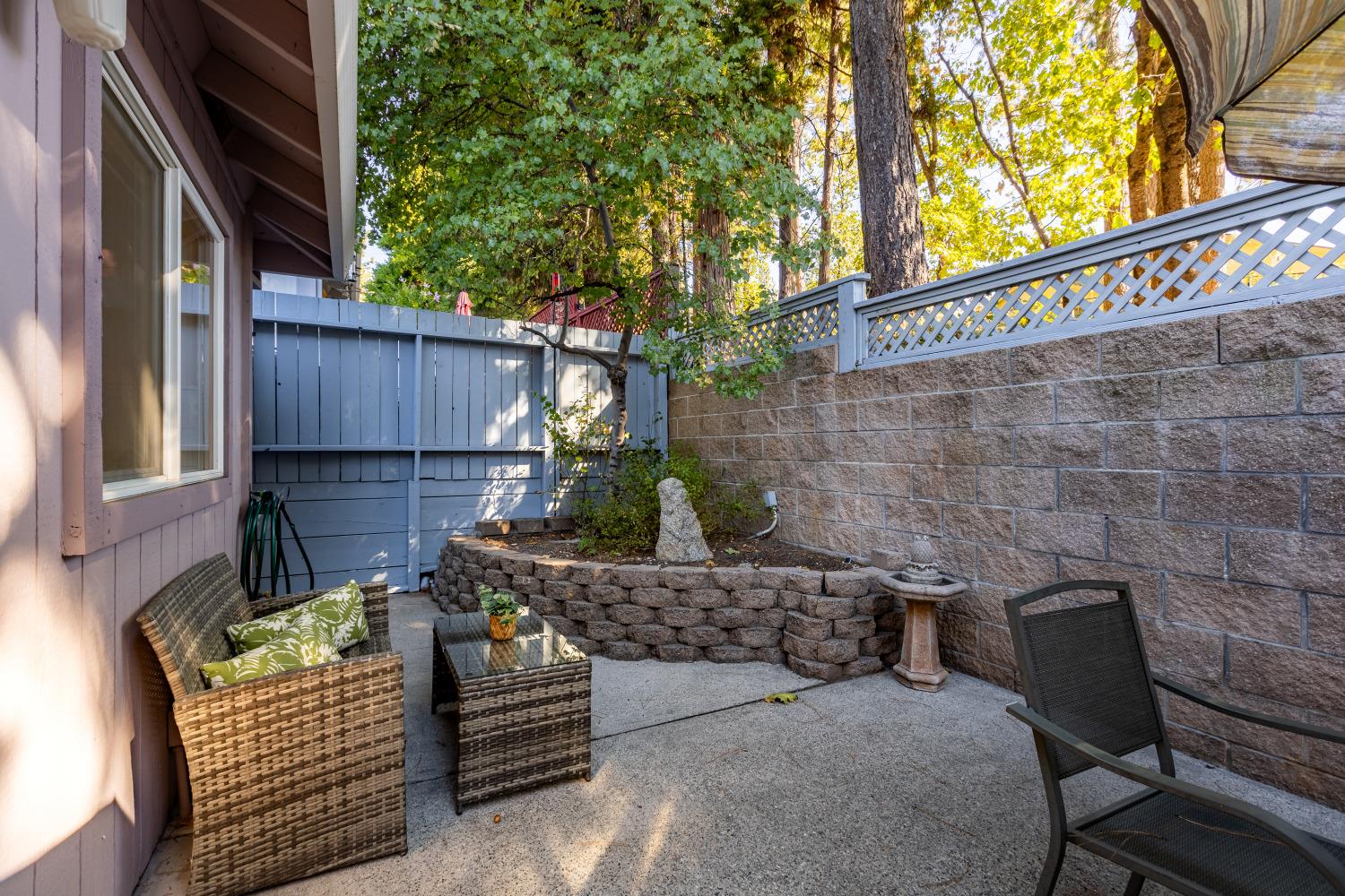 Detail Gallery Image 22 of 24 For 118 Carriage Ln, Grass Valley,  CA 95949 - 2 Beds | 2 Baths