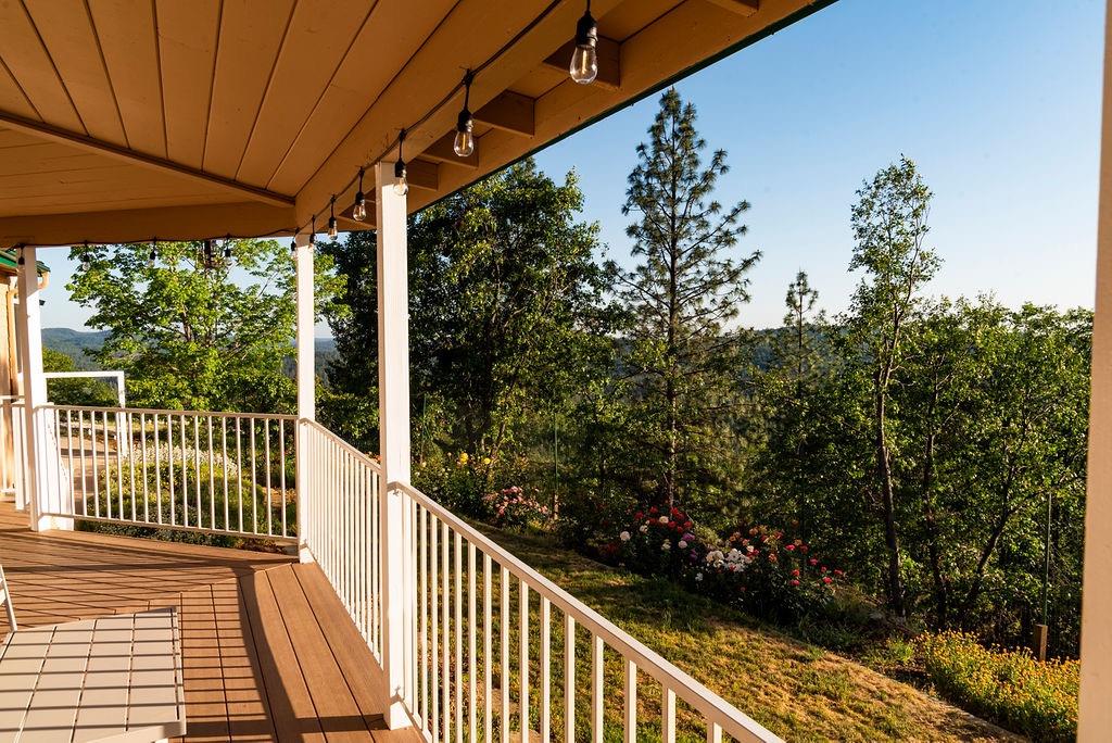 Detail Gallery Image 5 of 48 For 14210 Murphy Pl, Grass Valley,  CA 95945 - 3 Beds | 2 Baths