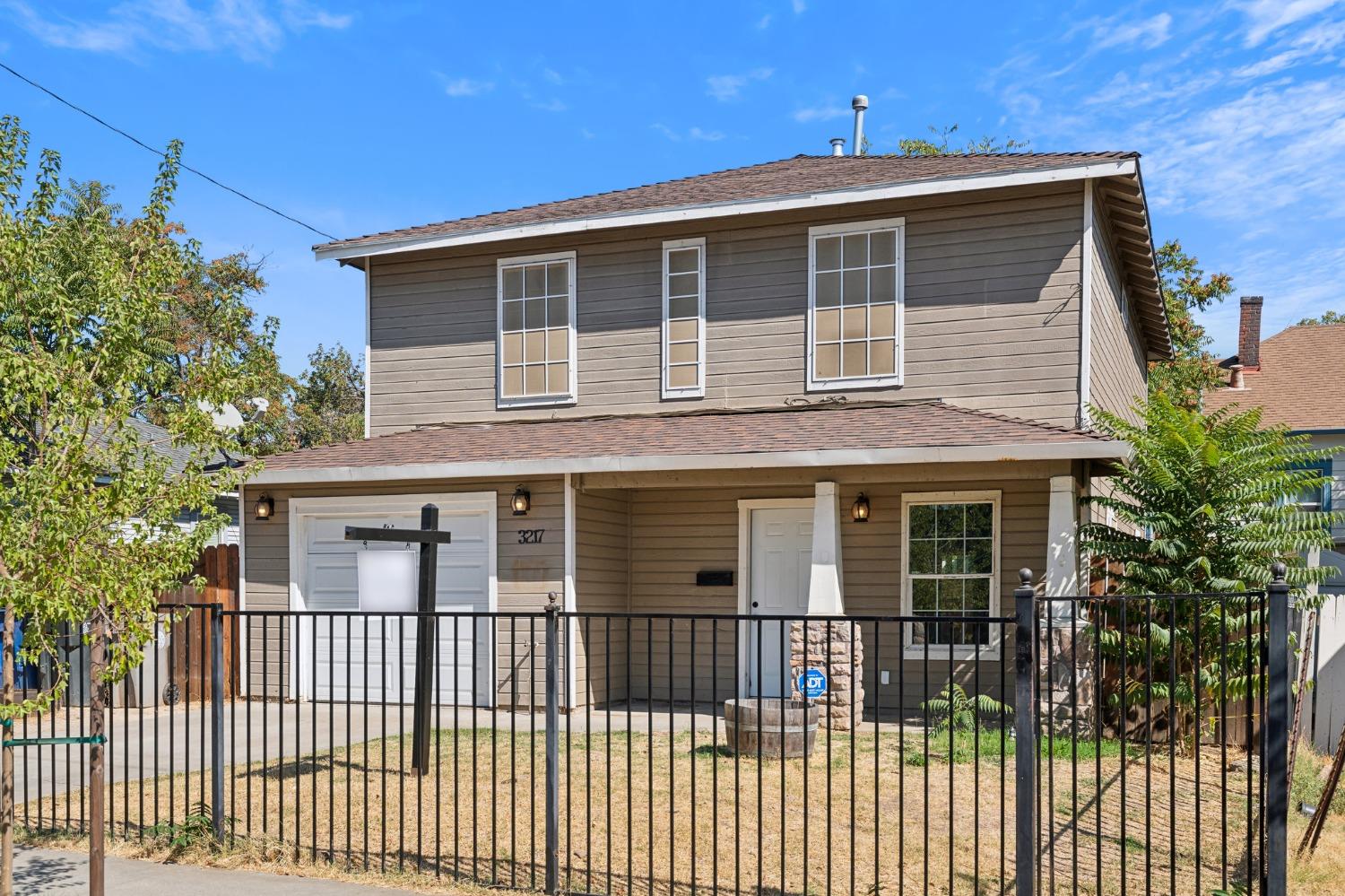 Detail Gallery Image 16 of 44 For 3217 32nd St, Sacramento,  CA 95817 - 4 Beds | 2/1 Baths