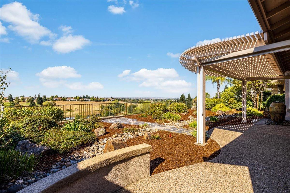 Walden View Court, Lincoln, California image 35