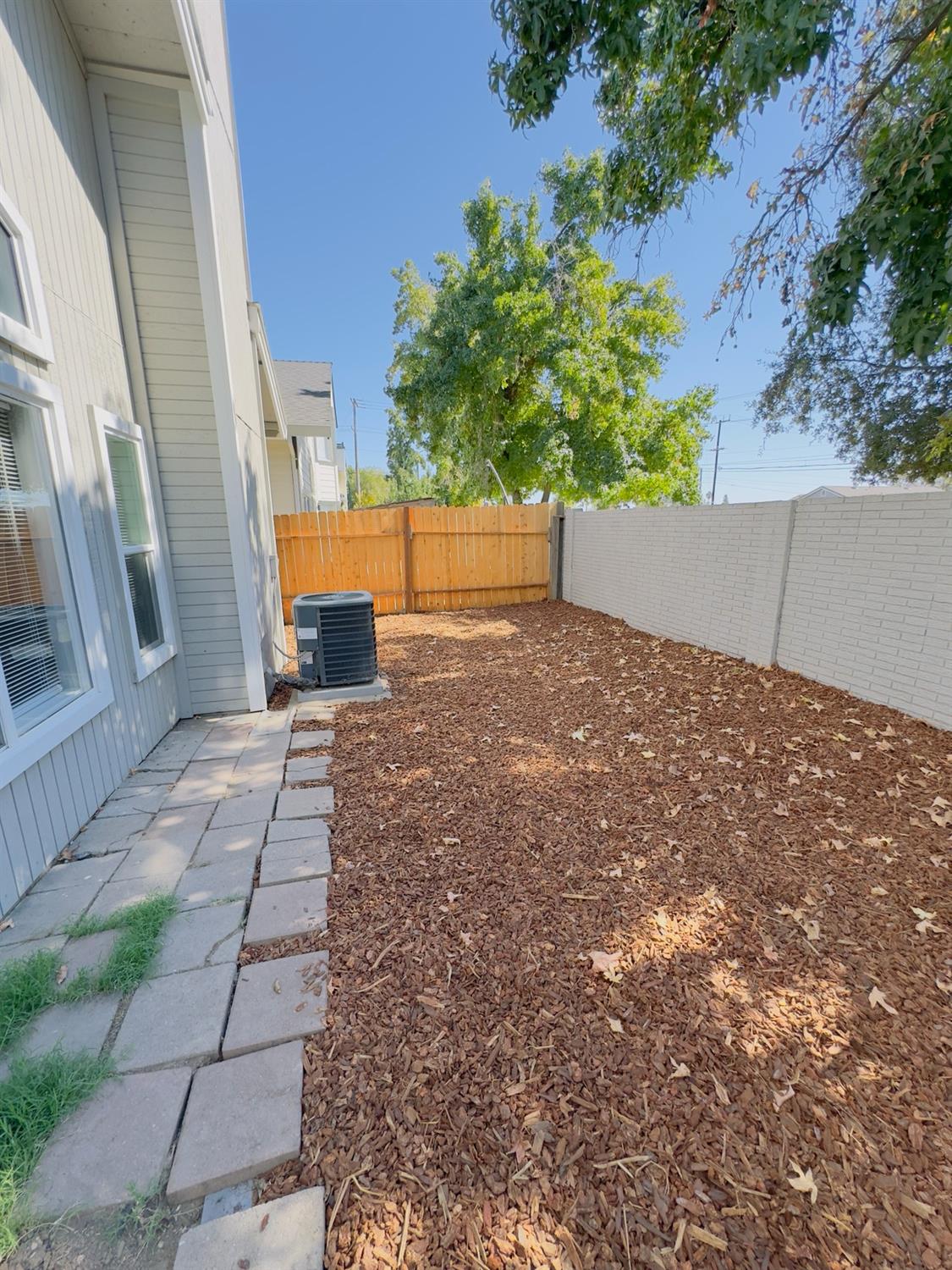 Detail Gallery Image 38 of 39 For 244 Delta Leaf Way, Sacramento,  CA 95838 - 3 Beds | 2/1 Baths