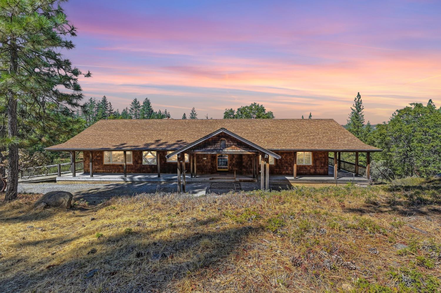 Detail Gallery Image 1 of 53 For 4715 Meadowlark Way, Placerville,  CA 95667 - 3 Beds | 3 Baths