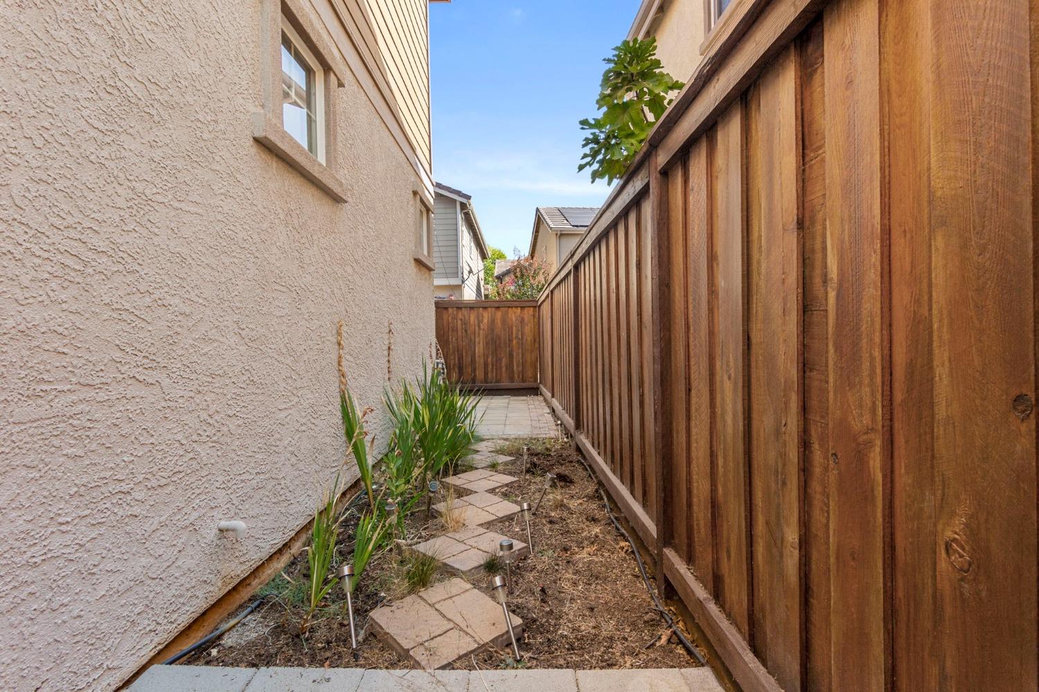 Detail Gallery Image 37 of 42 For 19 E St, Lincoln,  CA 95648 - 3 Beds | 2/1 Baths