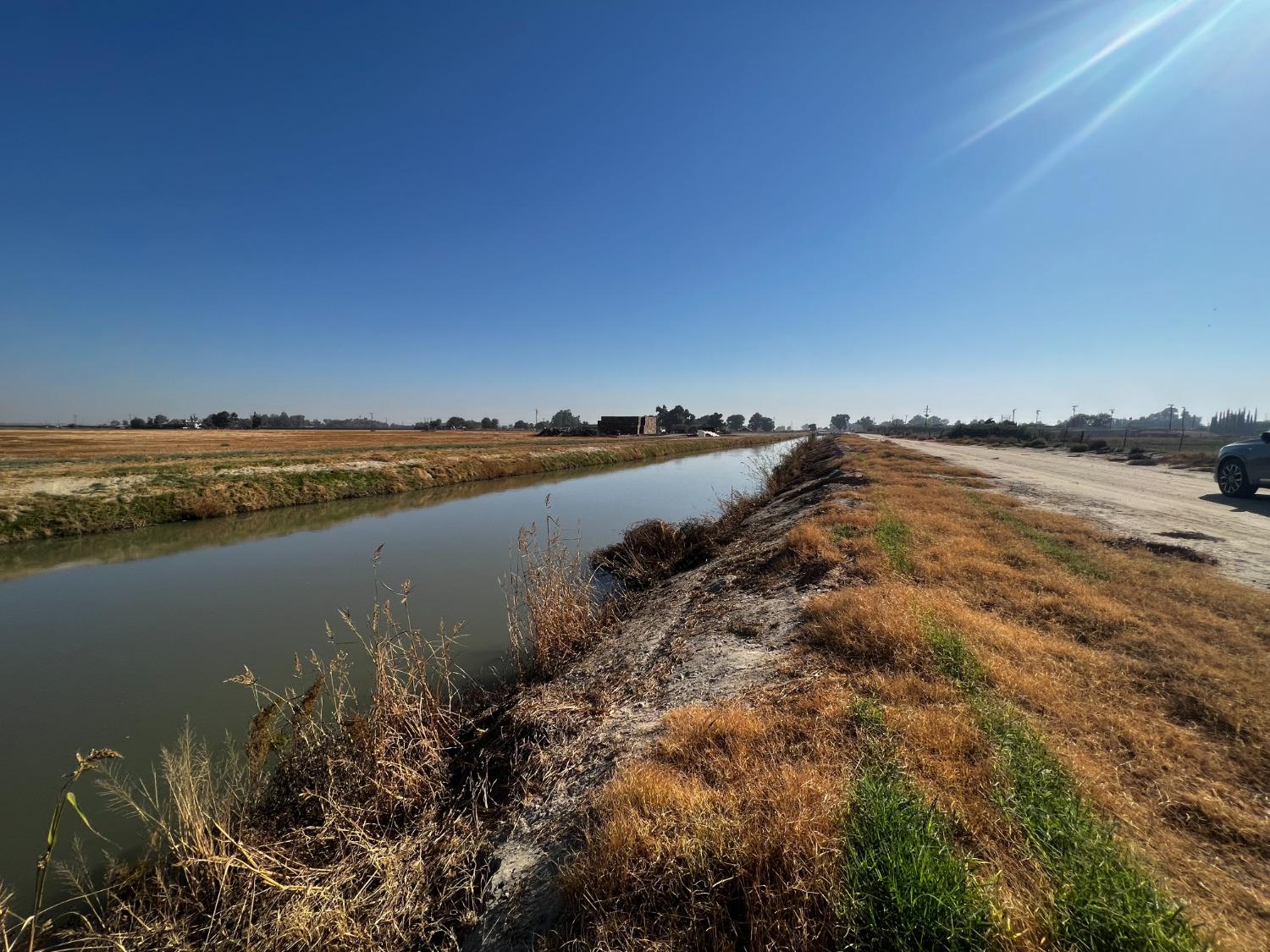 Third Avenue, Stevinson, California image 8