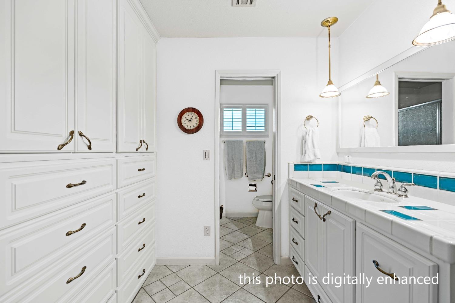 Detail Gallery Image 11 of 57 For 9730 Mira Del Rio Dr, Sacramento,  CA 95827 - 4 Beds | 2/1 Baths