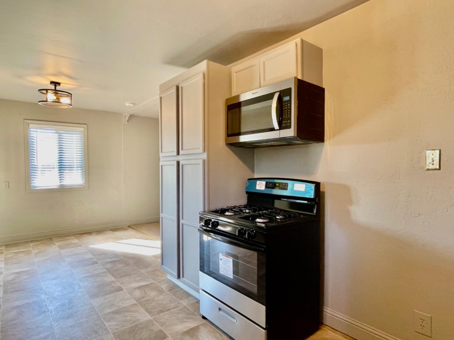 Detail Gallery Image 26 of 46 For 4768 Garibaldi, Stockton,  CA 95215 - 3 Beds | 1/1 Baths