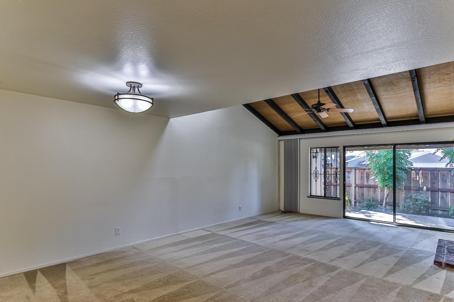 Detail Gallery Image 7 of 30 For 3524 W Benjamin Holt Dr, Stockton,  CA 95219 - 2 Beds | 2 Baths