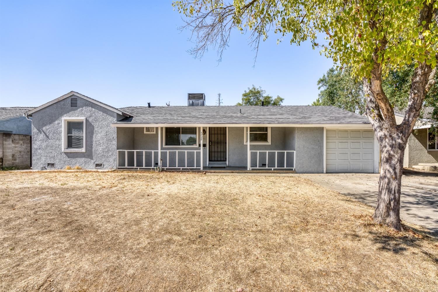 Detail Gallery Image 1 of 1 For 5728 63rd St, Sacramento,  CA 95824 - 2 Beds | 1 Baths