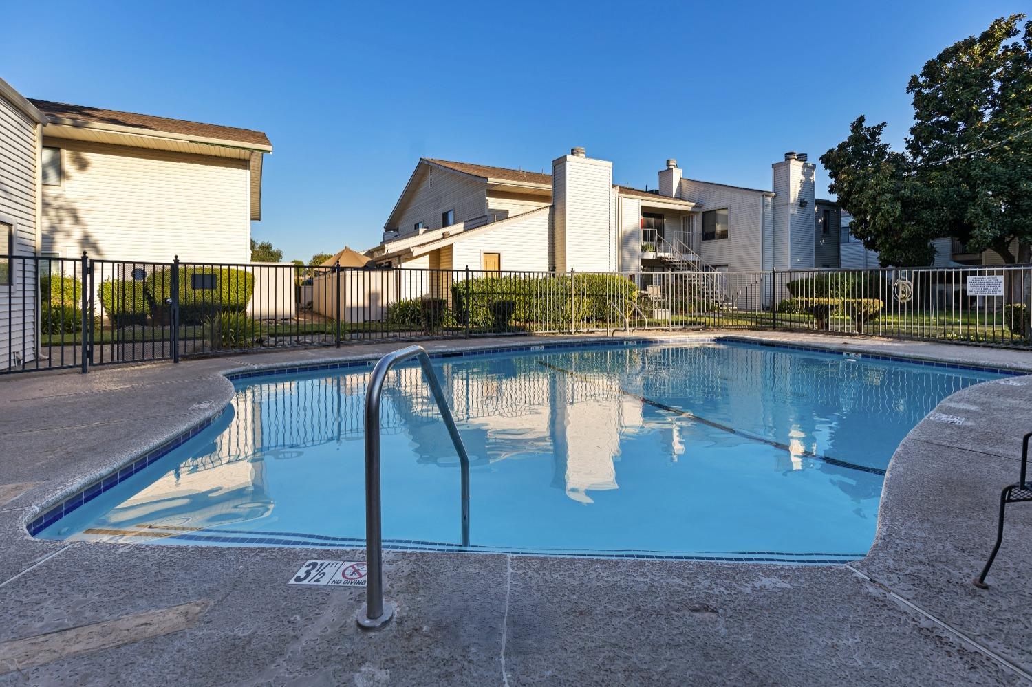 Detail Gallery Image 33 of 35 For 700 Mccoy Ct #26,  Lodi,  CA 95240 - 2 Beds | 1 Baths