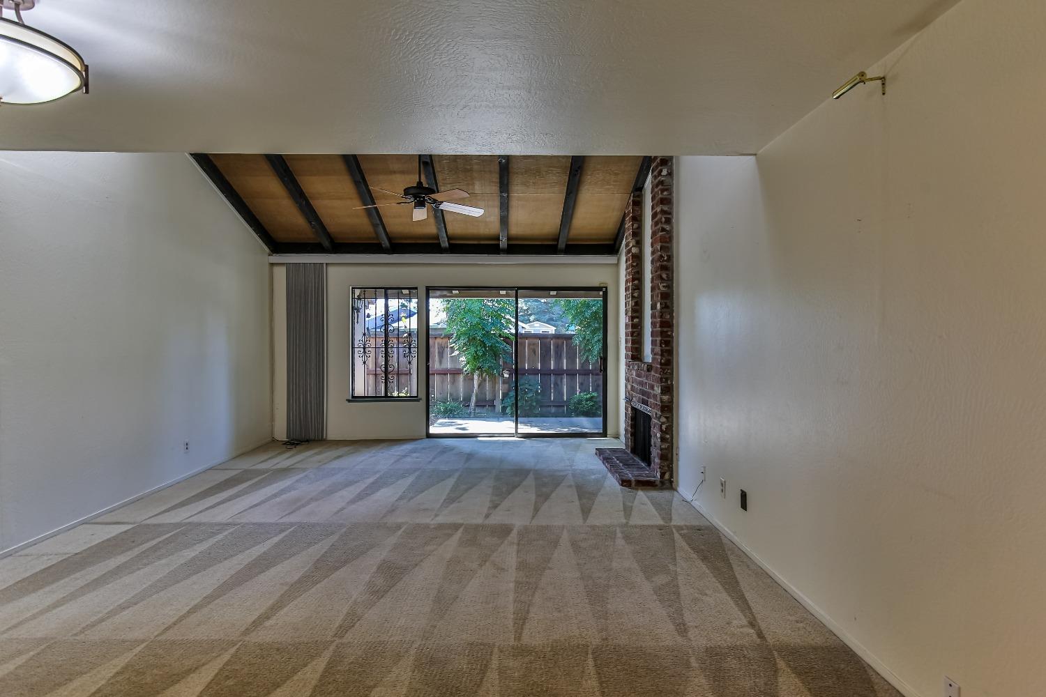 Detail Gallery Image 6 of 30 For 3524 W Benjamin Holt Dr, Stockton,  CA 95219 - 2 Beds | 2 Baths