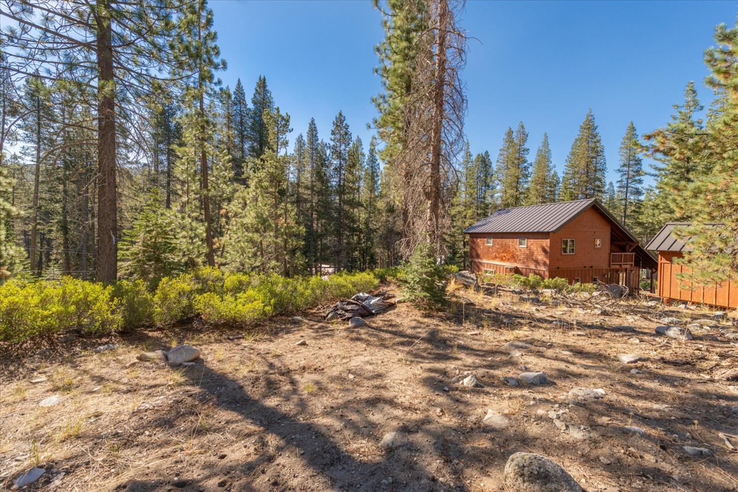 Detail Gallery Image 14 of 24 For 50926 Conifer Dr, Soda Springs,  CA 95728 - – Beds | – Baths