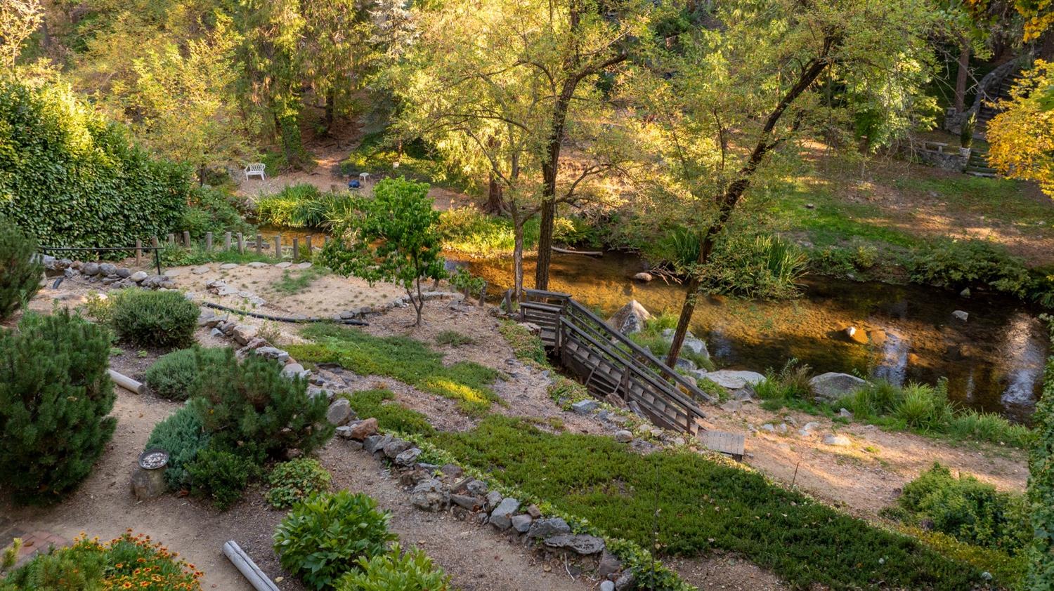 Detail Gallery Image 36 of 44 For 122 Grove St, Nevada City,  CA 95959 - 2 Beds | 2/1 Baths