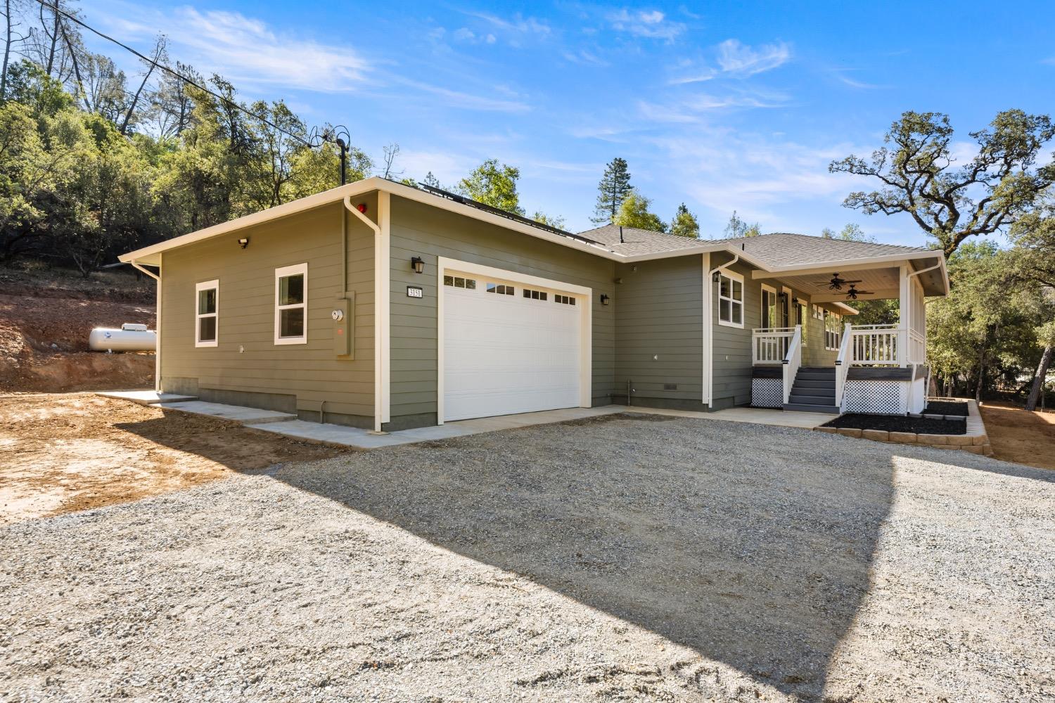 Detail Gallery Image 4 of 76 For 3151 Dyer Way, Placerville,  CA 95667 - 4 Beds | 3/1 Baths