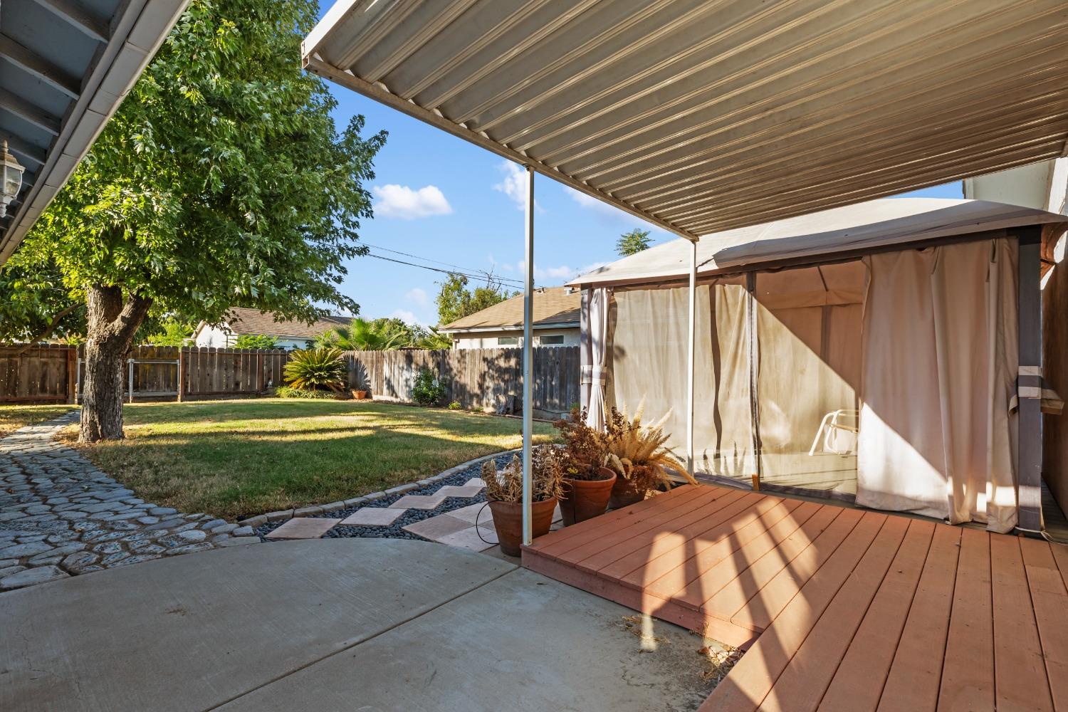 Detail Gallery Image 20 of 31 For 1544 Pearl St, Modesto,  CA 95350 - 3 Beds | 2 Baths