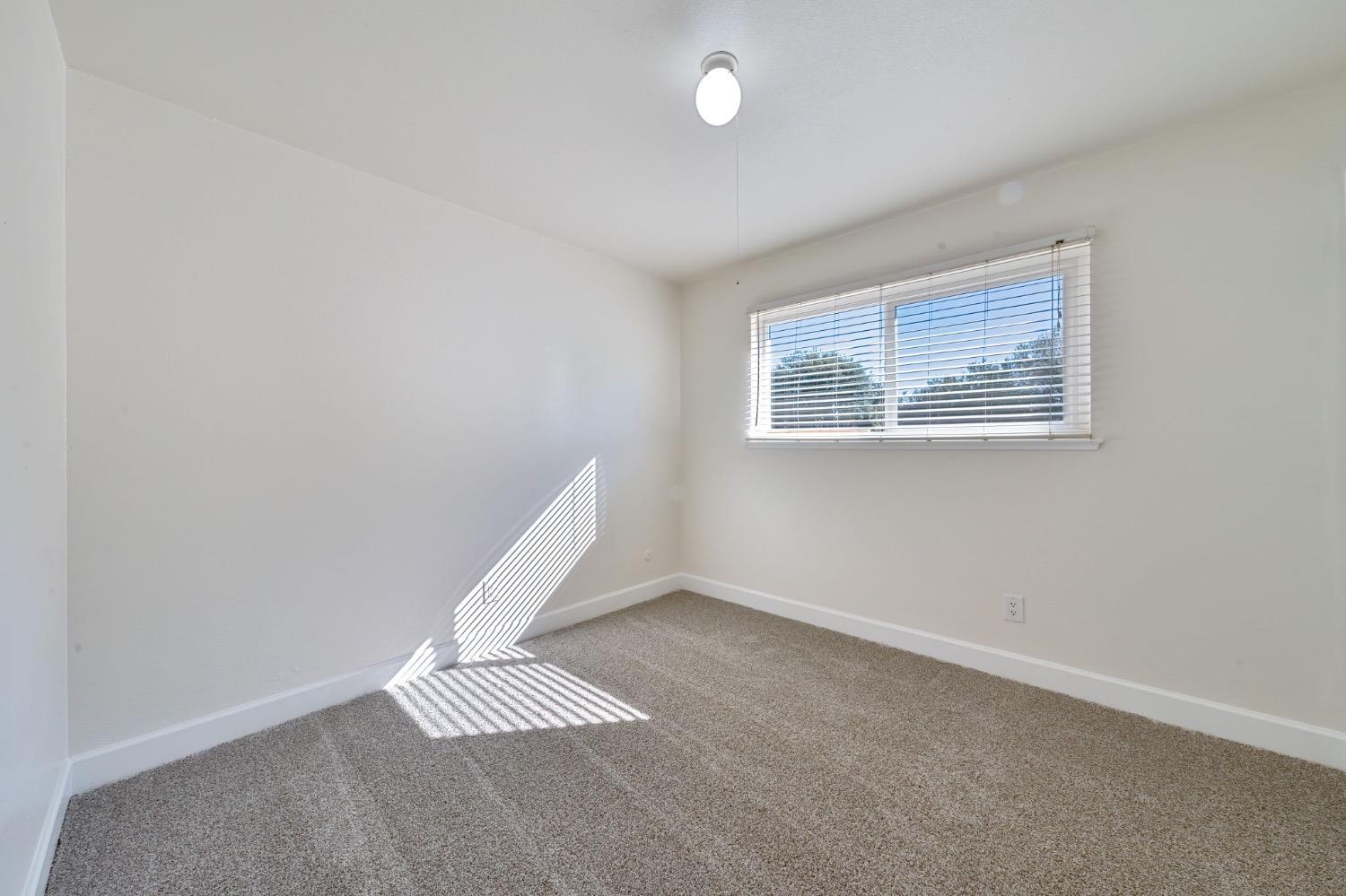 Detail Gallery Image 21 of 35 For 2520 Casa Del Oro Way, Rocklin,  CA 95677 - 3 Beds | 2 Baths