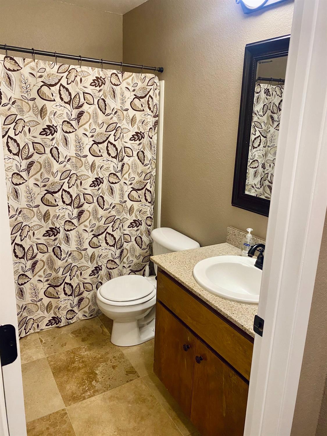 Detail Gallery Image 16 of 26 For 2401 Eilers Ln #607,  Lodi,  CA 95242 - 2 Beds | 2 Baths