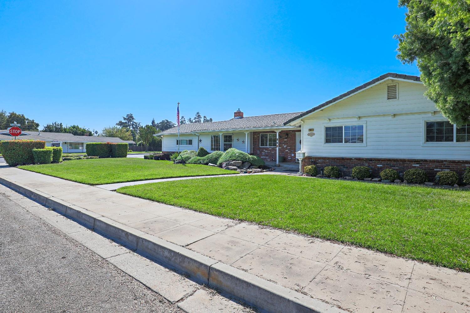 Amador Street, Chowchilla, California image 3