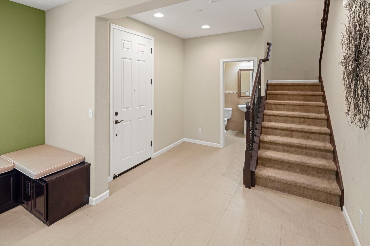 Detail Gallery Image 15 of 42 For 19 E St, Lincoln,  CA 95648 - 3 Beds | 2/1 Baths