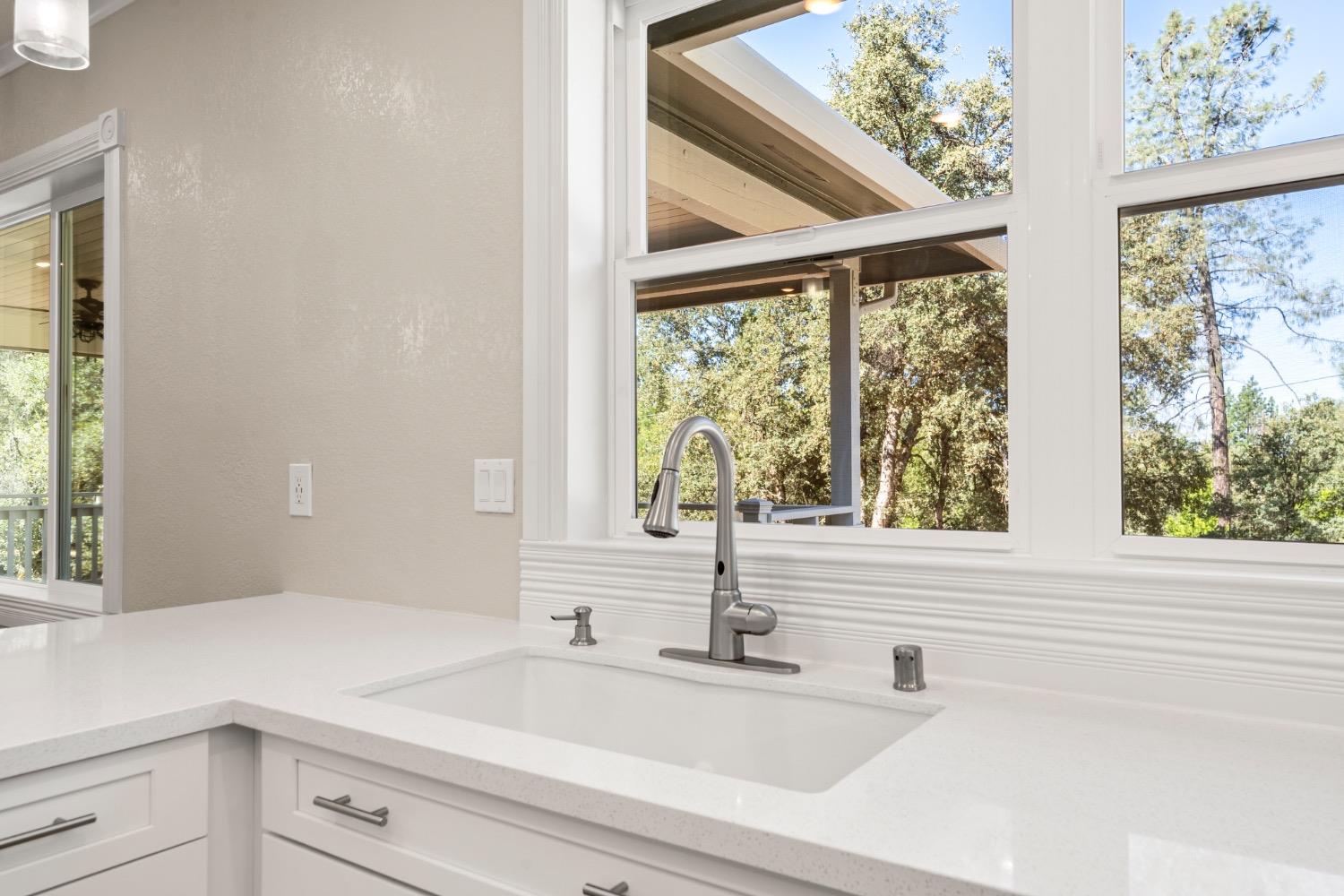 Detail Gallery Image 15 of 76 For 3151 Dyer Way, Placerville,  CA 95667 - 4 Beds | 3/1 Baths