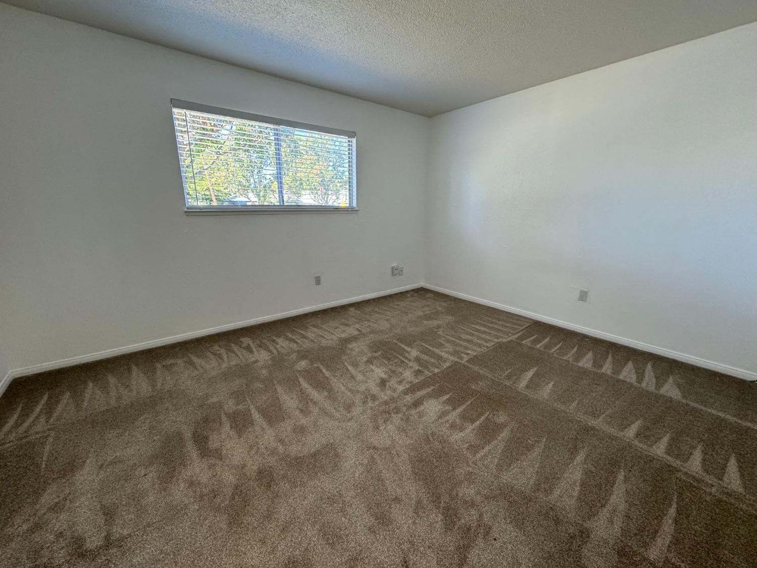 Detail Gallery Image 12 of 23 For 1060 Oak Grove Rd #7,  Concord,  CA 94518 - 1 Beds | 1 Baths