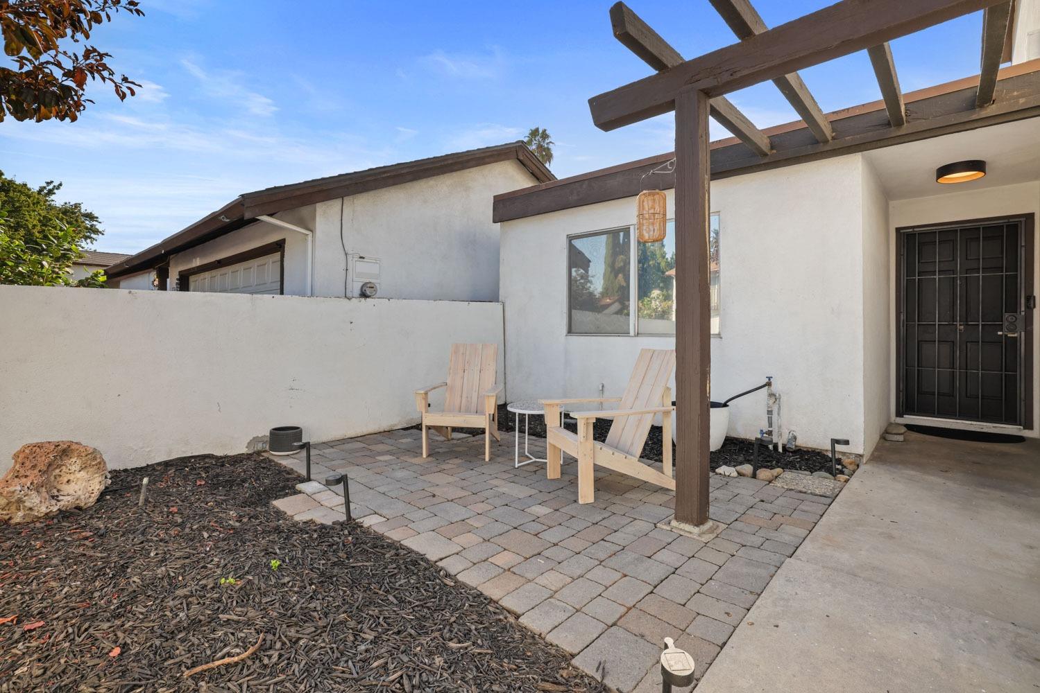 Detail Gallery Image 6 of 46 For 2720 La Palma Dr, Modesto,  CA 95354 - 3 Beds | 2 Baths