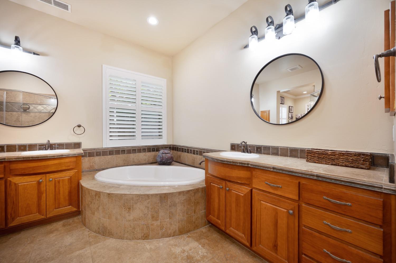 Detail Gallery Image 35 of 75 For 1804 Sorrell Cir, Rocklin,  CA 95765 - 4 Beds | 3/1 Baths