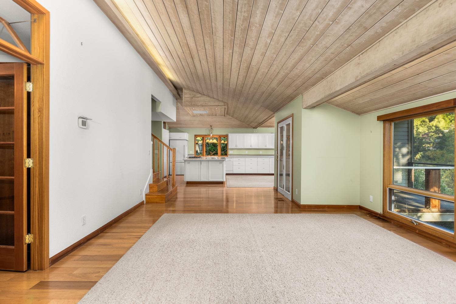 Detail Gallery Image 12 of 44 For 122 Grove St, Nevada City,  CA 95959 - 2 Beds | 2/1 Baths