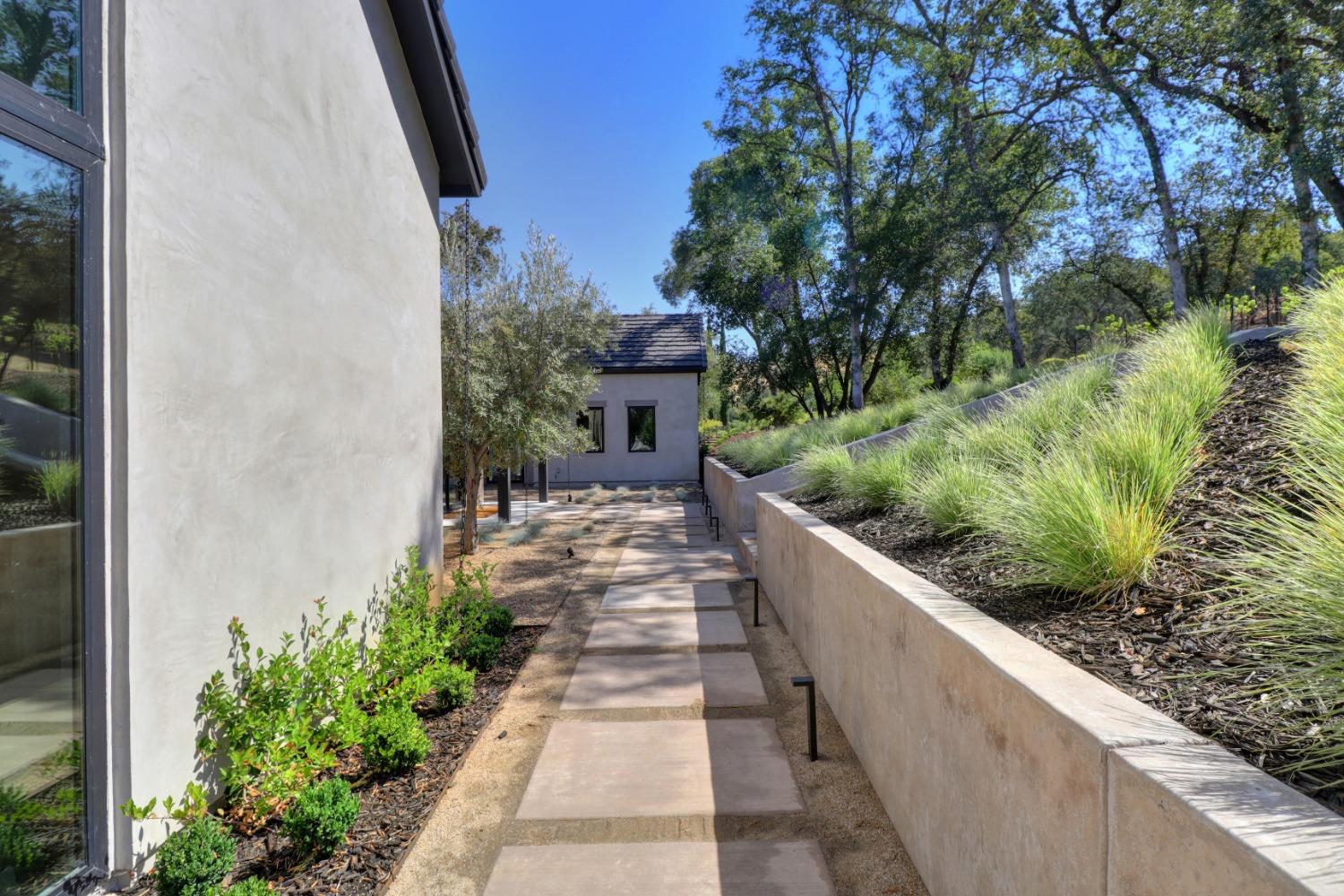 Detail Gallery Image 20 of 98 For 1694 Camino Verdera, Lincoln,  CA 95648 - 5 Beds | 5/1 Baths