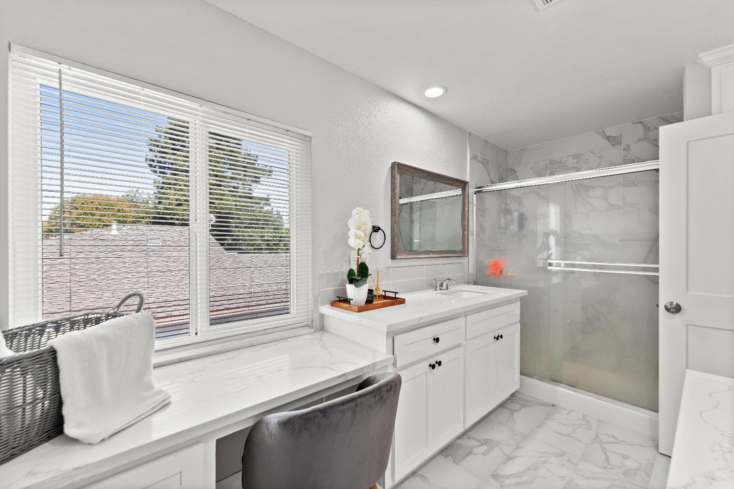 Detail Gallery Image 55 of 73 For 9813 Vista Grande Way, Elk Grove,  CA 95624 - 4 Beds | 2/1 Baths