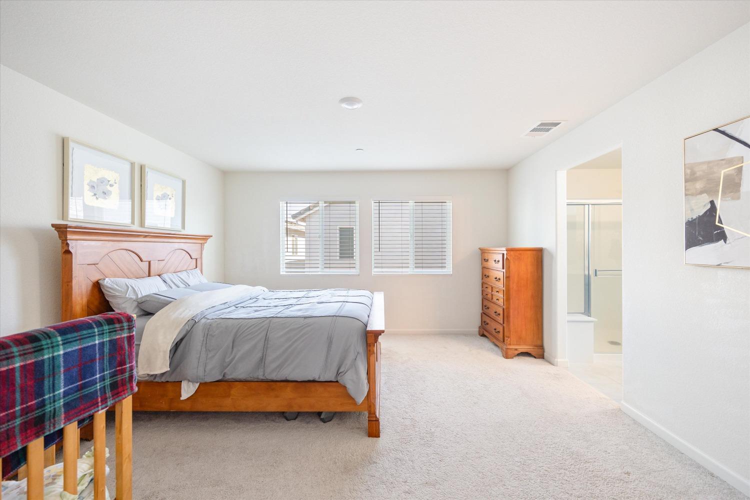 Detail Gallery Image 13 of 33 For 3806 Roseparke Way, Sacramento,  CA 95834 - 4 Beds | 2/1 Baths