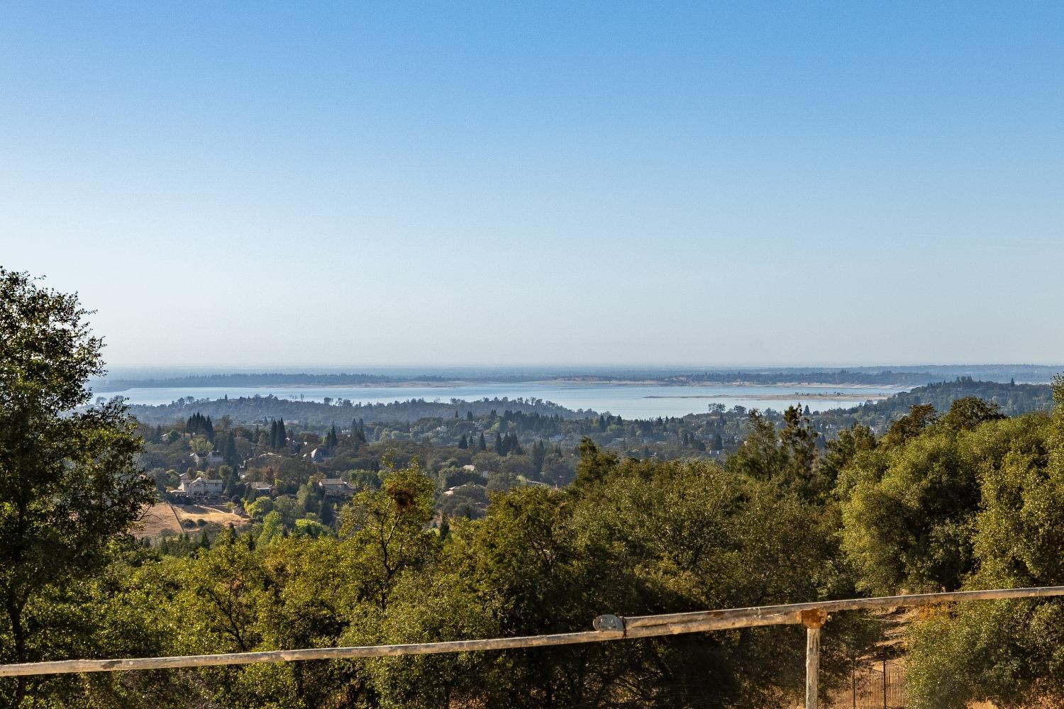 Detail Gallery Image 17 of 27 For 6315 Western Sierra Way, El Dorado Hills,  CA 95762 - 4 Beds | 4/1 Baths