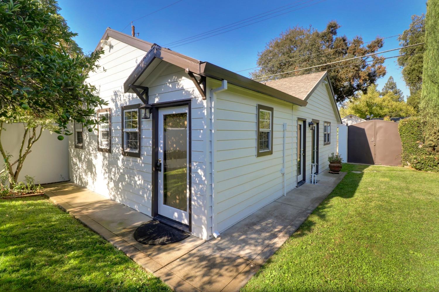 Detail Gallery Image 81 of 95 For 1720 38th St, Sacramento,  CA 95816 - 5 Beds | 5/1 Baths