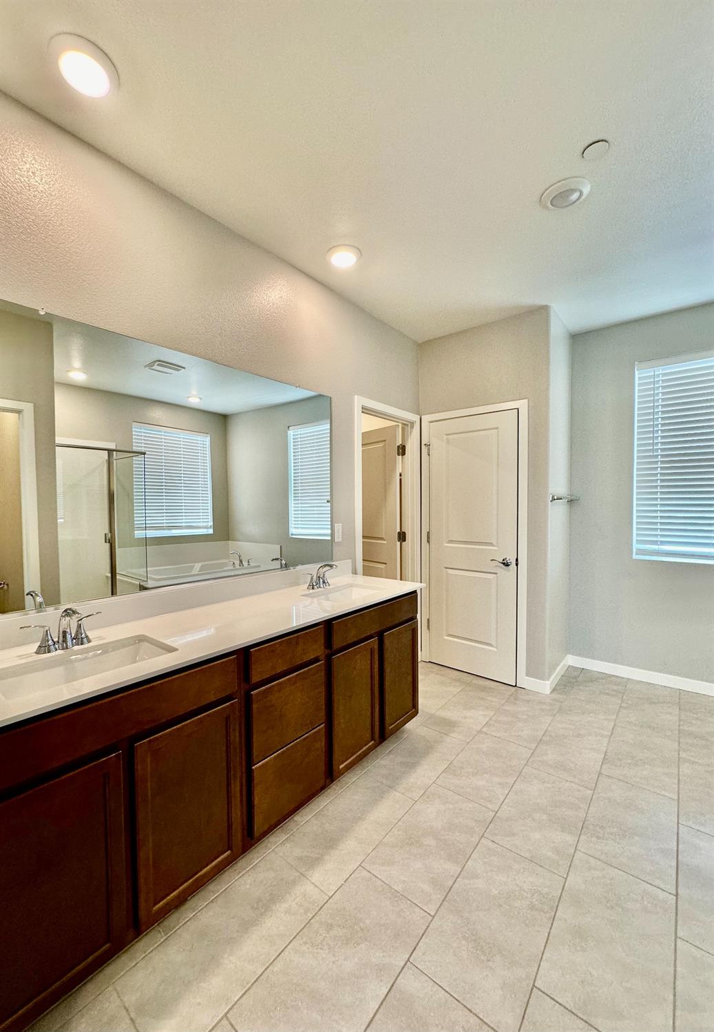 Detail Gallery Image 32 of 43 For 108 Tortosa Ct, Lincoln,  CA 95648 - 4 Beds | 3 Baths