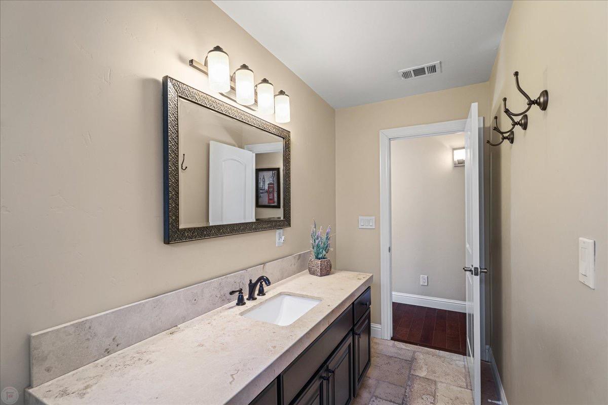 Detail Gallery Image 68 of 96 For 1118 Highland Dr, Modesto,  CA 95354 - 3 Beds | 2/1 Baths