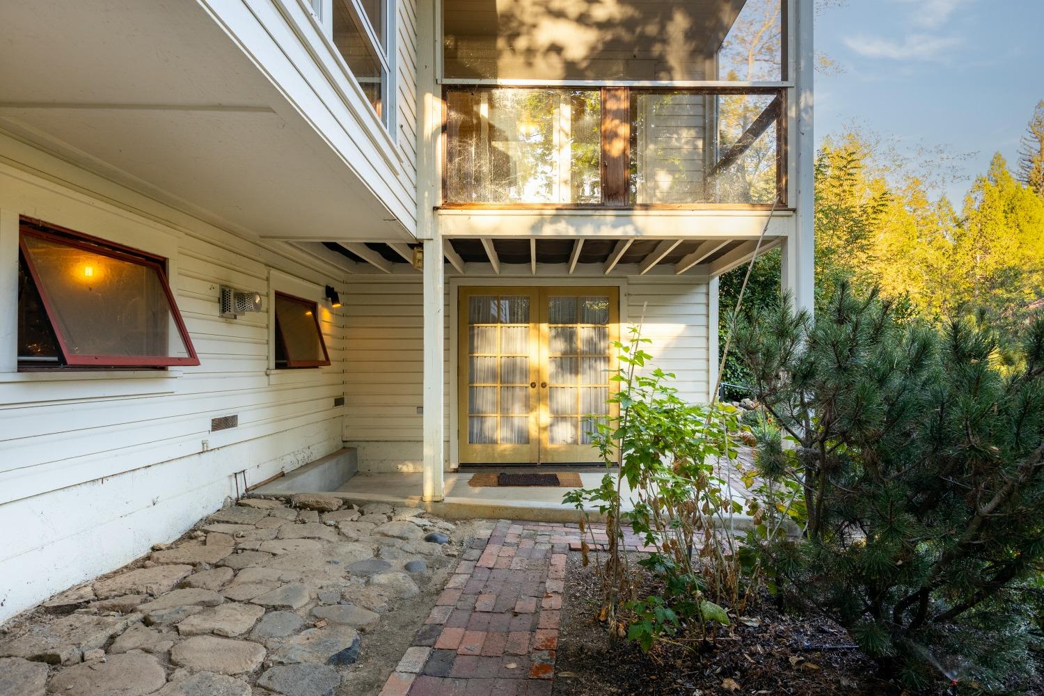 Detail Gallery Image 28 of 44 For 122 Grove St, Nevada City,  CA 95959 - 2 Beds | 2/1 Baths