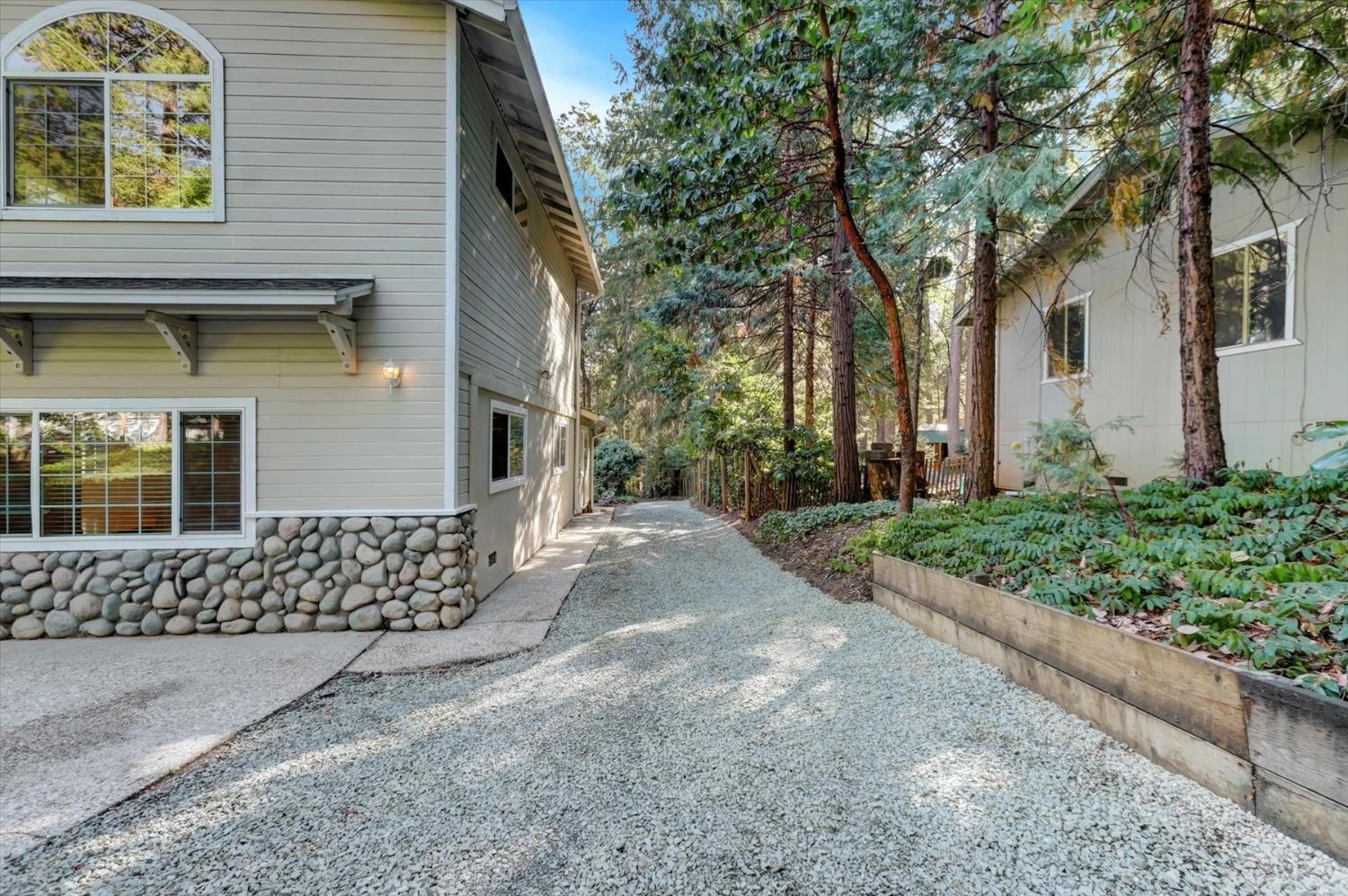 Detail Gallery Image 44 of 72 For 12942 Butterfly Dr, Nevada City,  CA 95959 - 4 Beds | 3 Baths