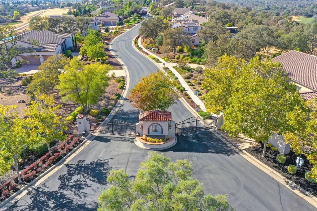 Detail Gallery Image 1 of 78 For 3511 Camino Cielo, Lincoln,  CA 95648 - 5 Beds | 5/1 Baths